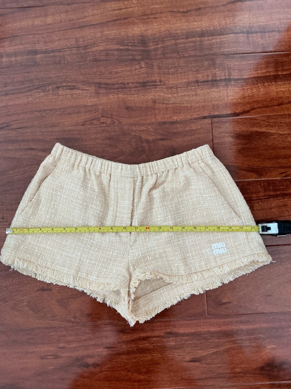 New with tags Miu Miu Beige Tweed Frayed Hem Shorts pockets